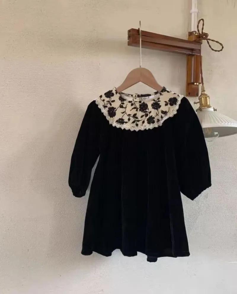 Abito da principessa reale alla moda in velluto a maniche lunghe per ragazze