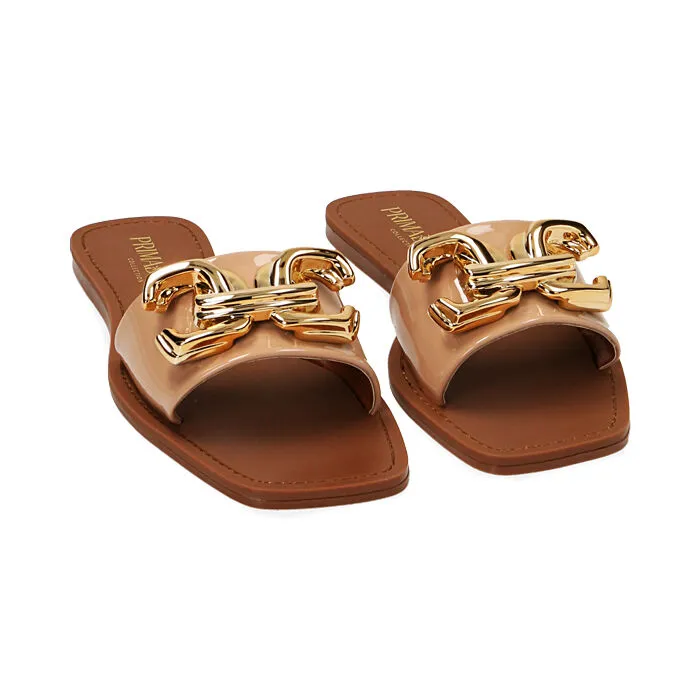 Ciabatte flat nude in vernice
