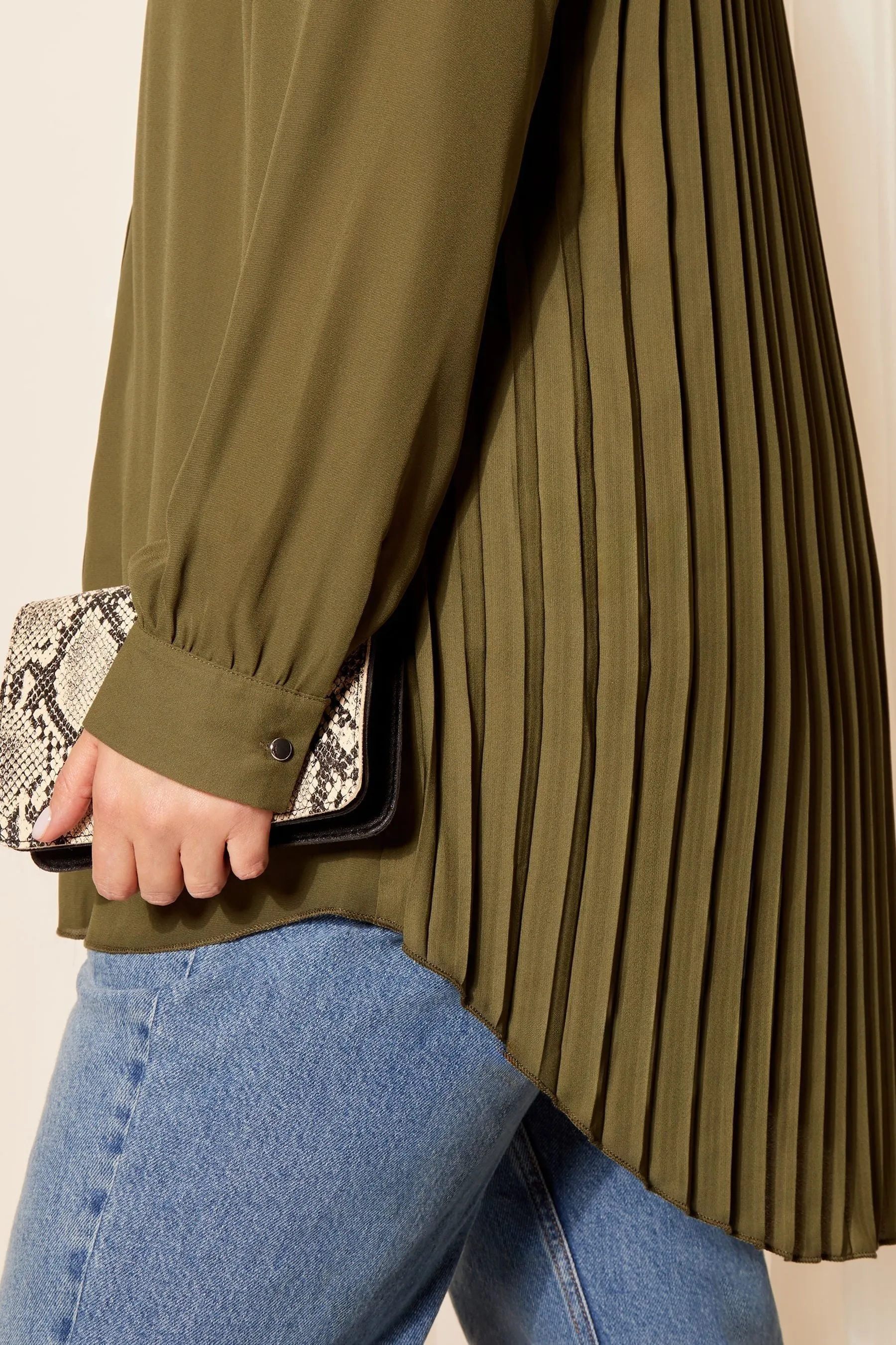 Curves Like These - Camicia Con bottoni A pieghe sul retro