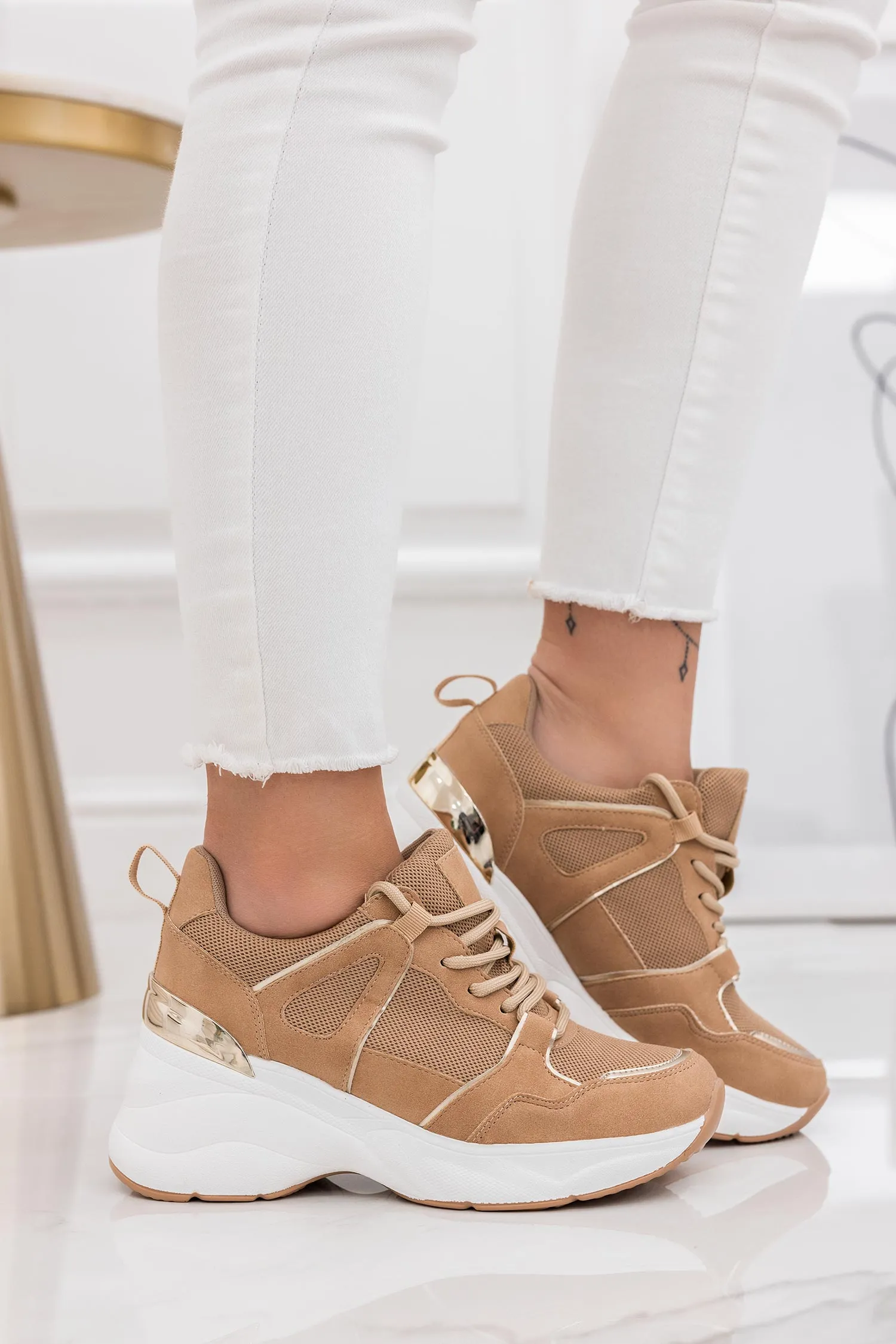 DONER - Sneakers camel scamosciate con suola spessa