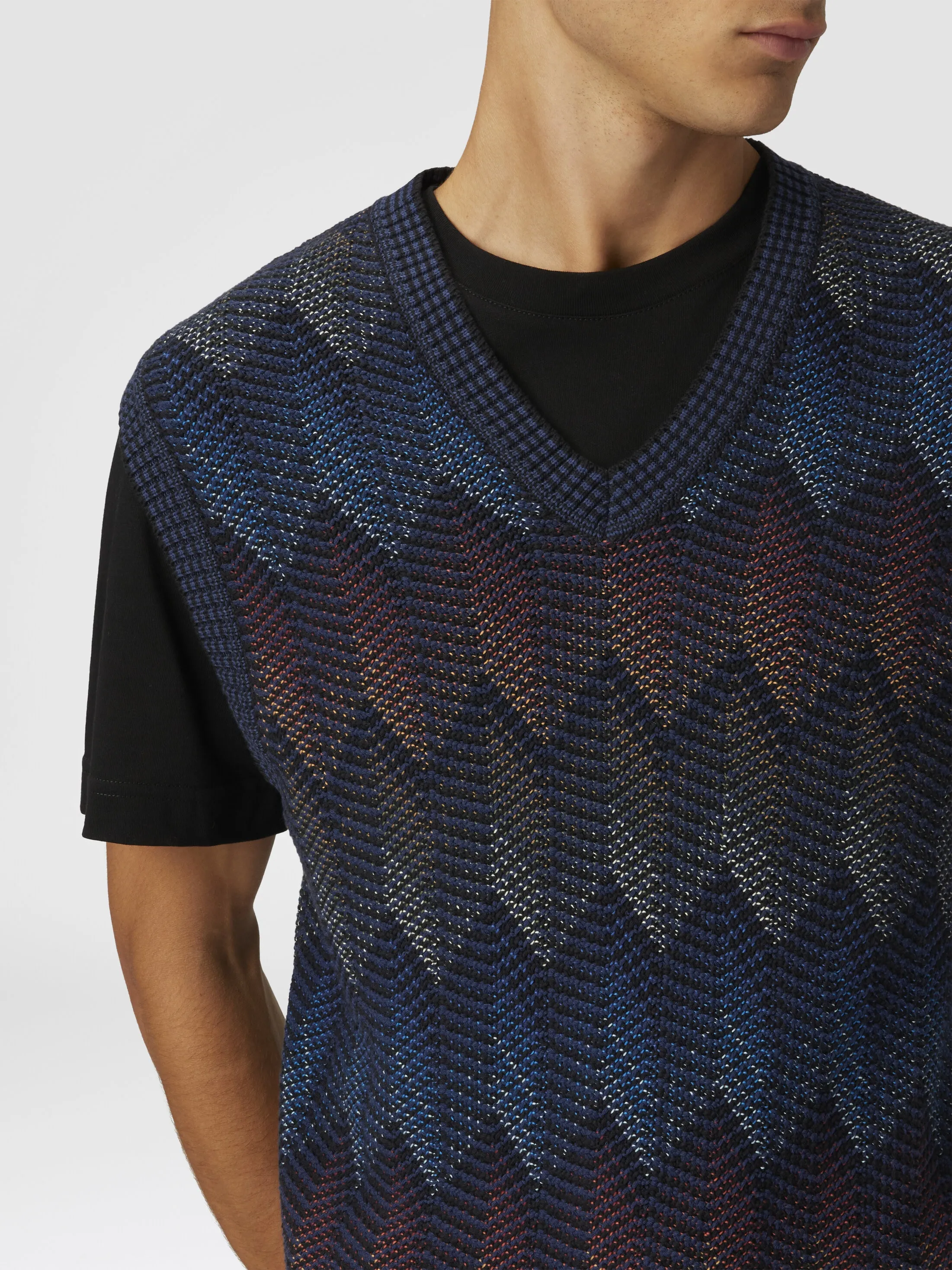 Gilet in misto cotone chevron sfumato con scollo a V