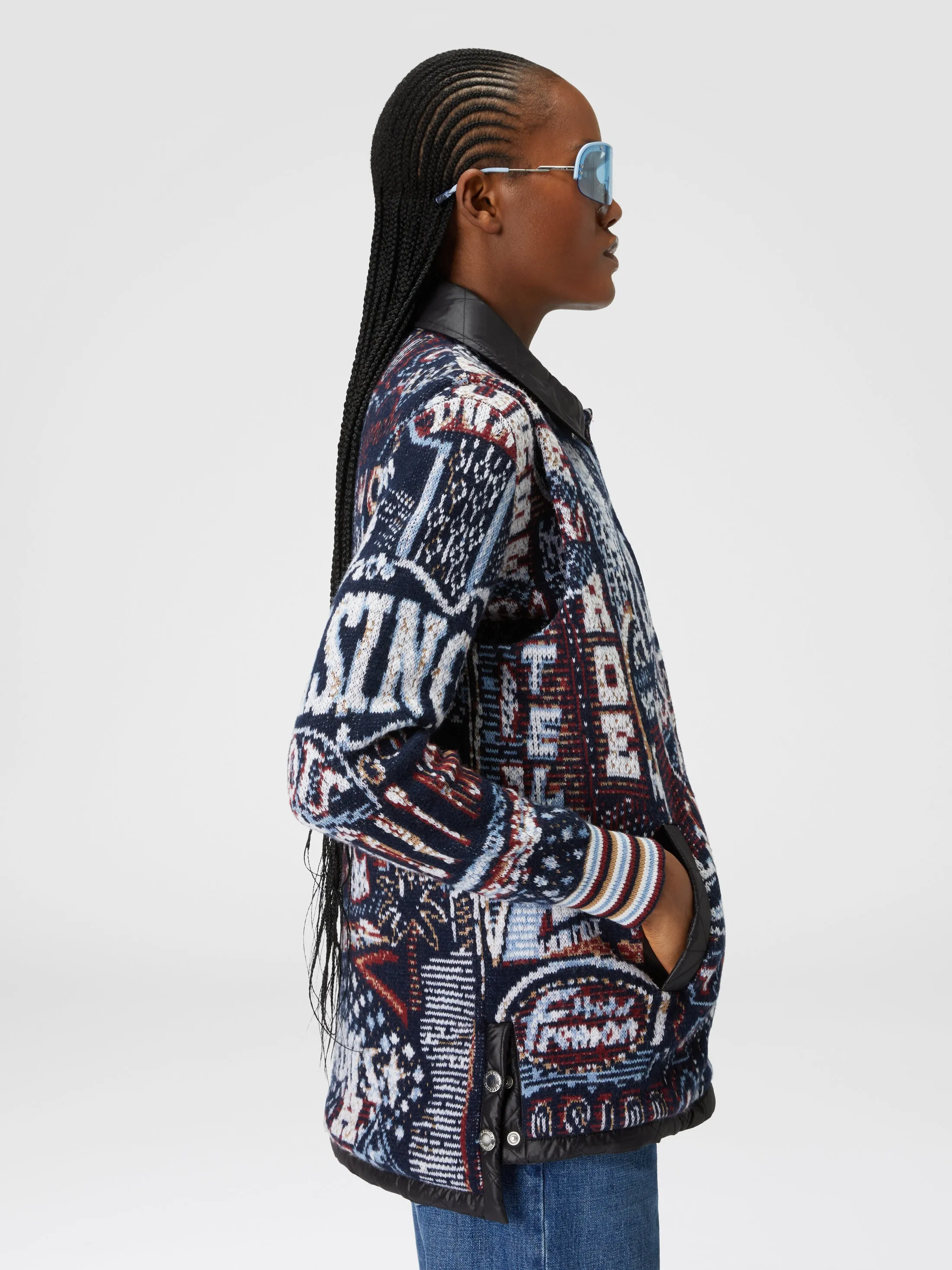 Gilet reversibile con impunture e scritte