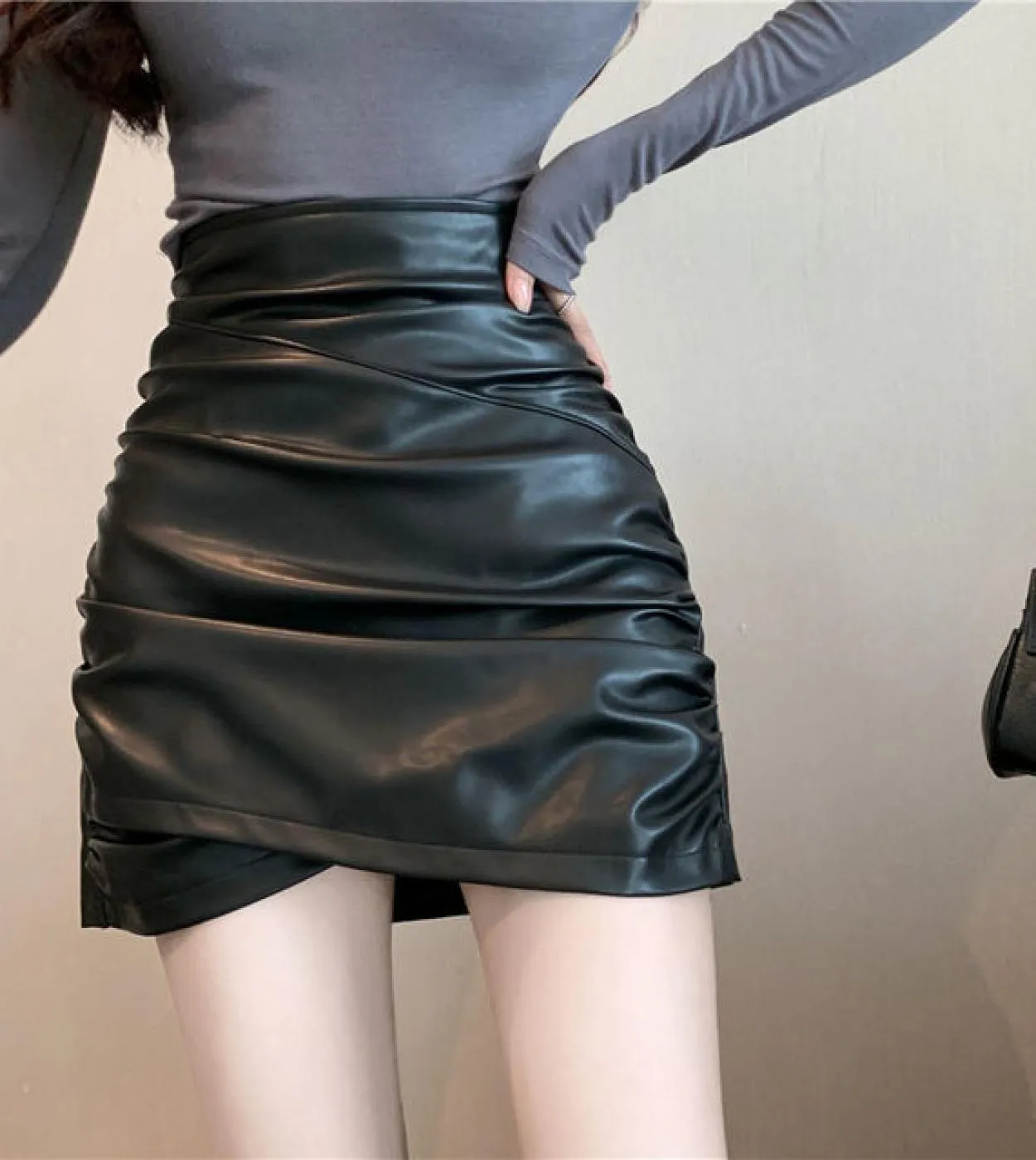 Gonna in pelle a pieghe nera da donna Pu Party Clubwear primavera 2023 minigonna inferiore marrone a vita alta di nuova moda