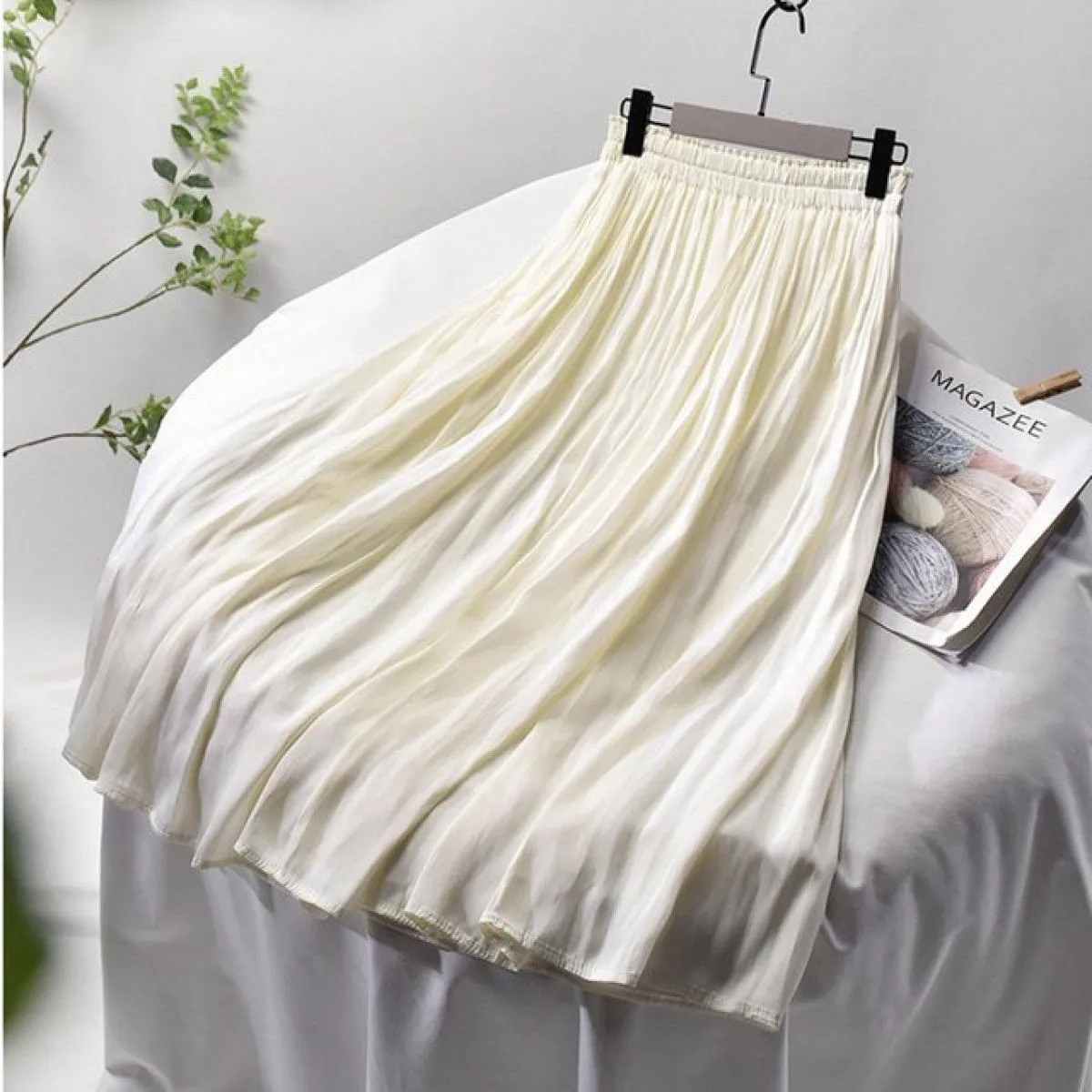 Gonna opaca tinta unita elegante da donna Gonna longuette a vita alta femminile Tasche laterali in chiffon a pieghe Estate Sk523