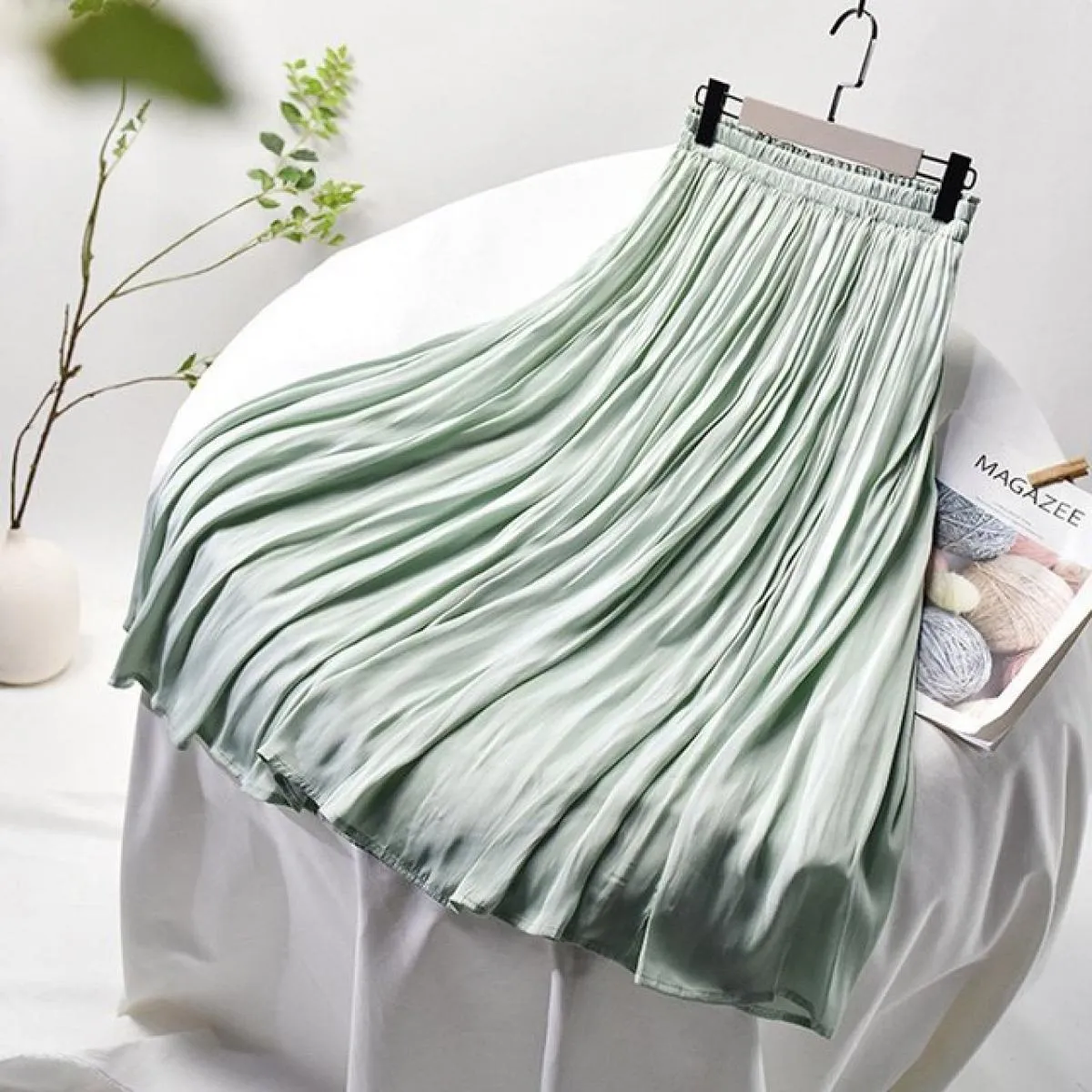 Gonna opaca tinta unita elegante da donna Gonna longuette a vita alta femminile Tasche laterali in chiffon a pieghe Estate Sk523