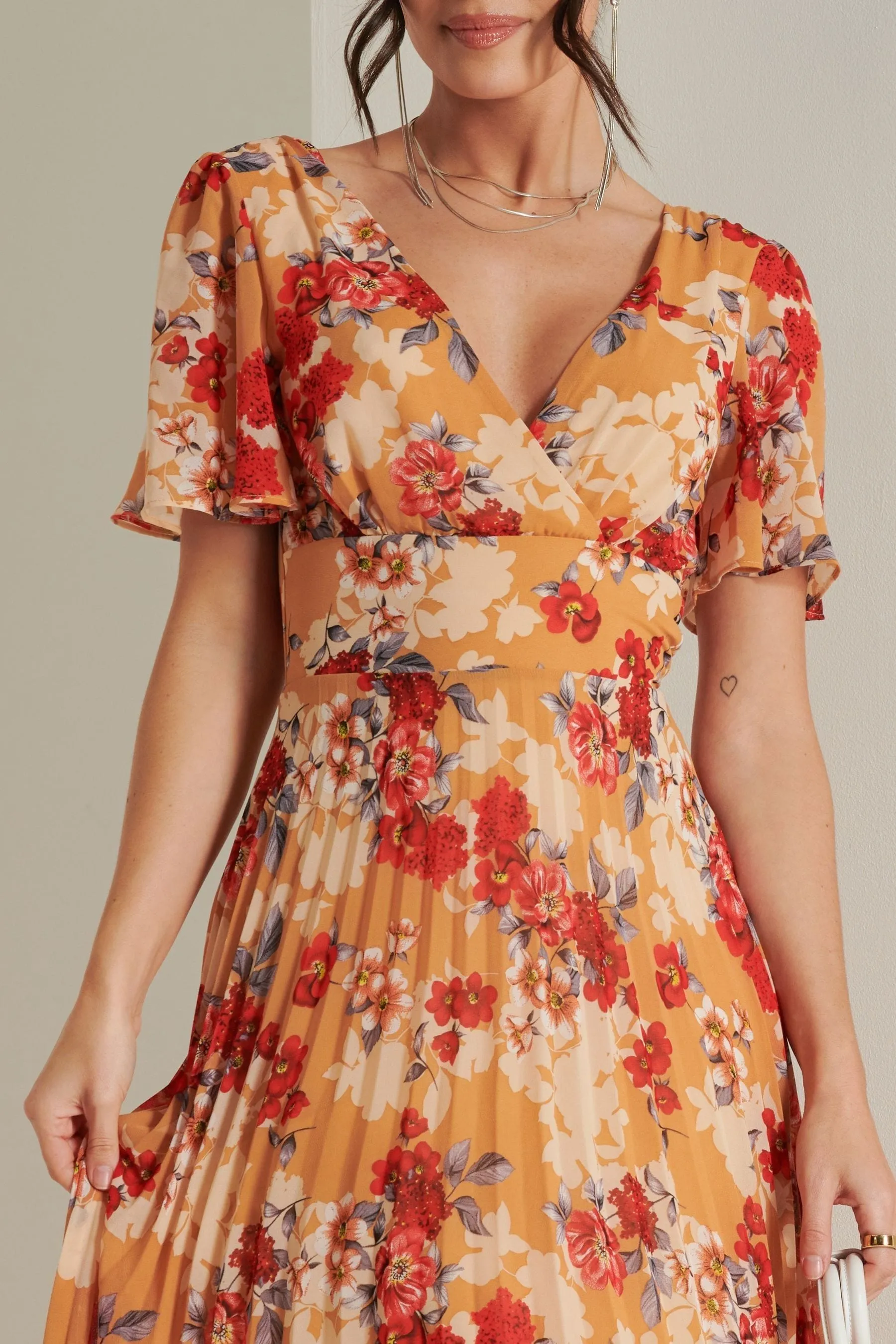 Jolie Moi A pieghe - Abito maxi in chiffon con fondo asimmetrico