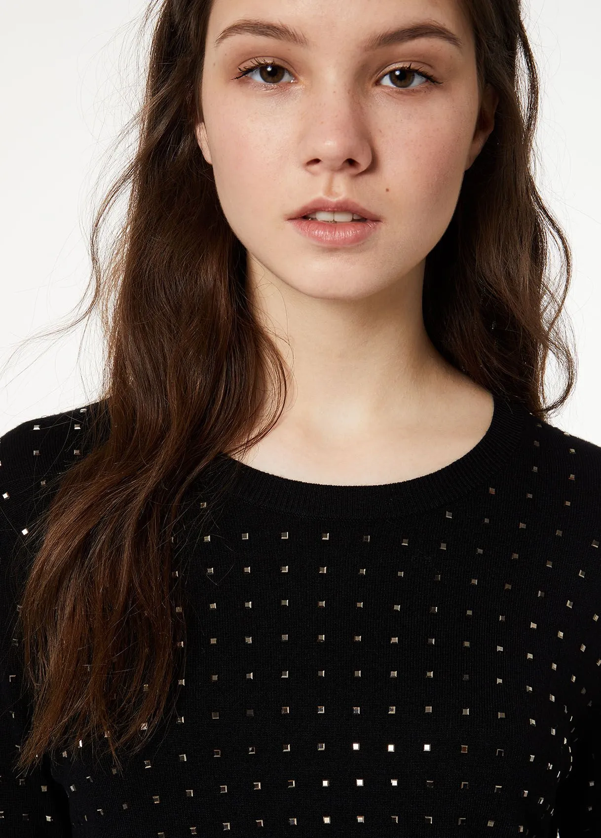 Maglia con borchie