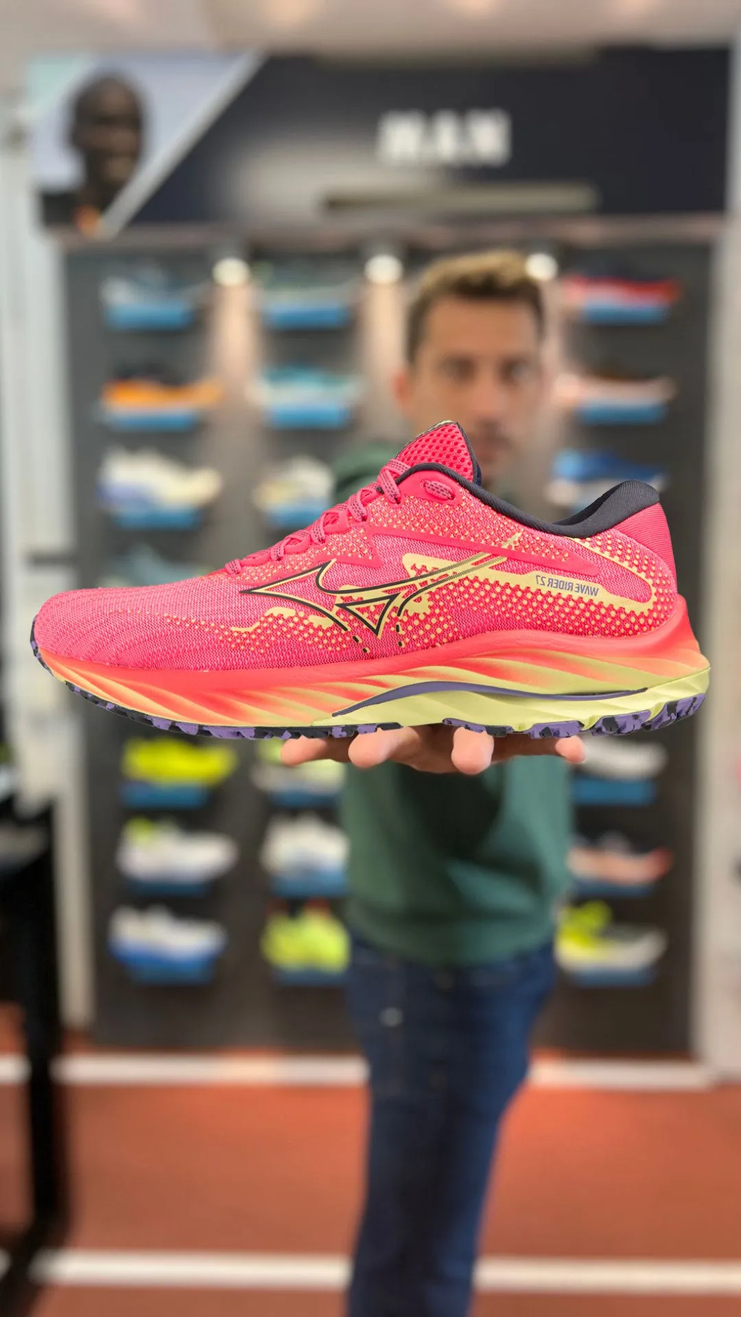 Mizuno wave rider 27 w