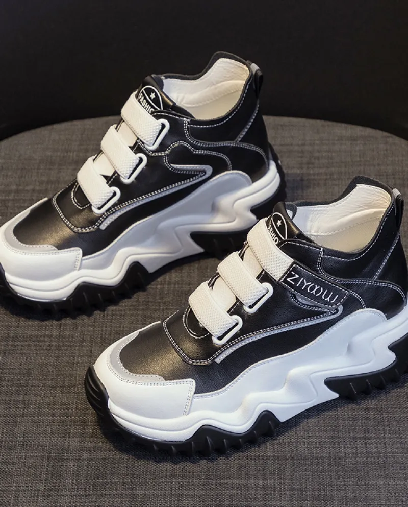 Nuove scarpe sportive casual da donna con suola spessa per tutte le partite interne intensificate