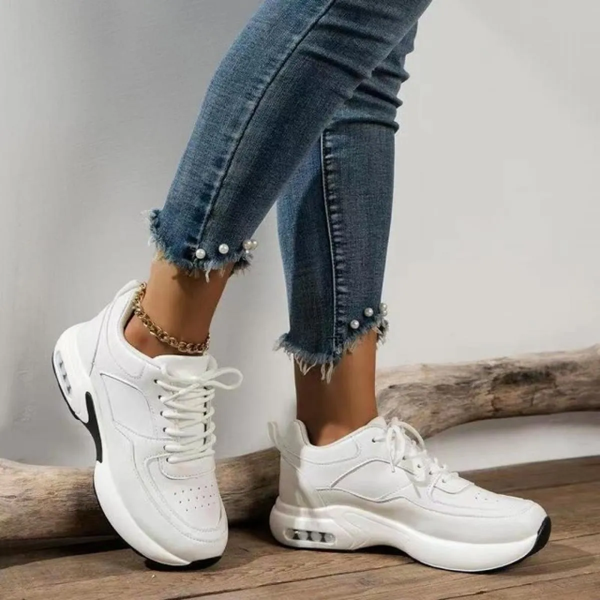 Nuove scarpe sportive da donna 2023 scarpe da corsa per esterni scarpe da passeggio con suola spessa in pizzo incrociato cuscino
