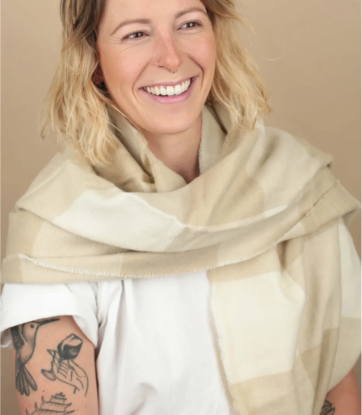Sciarpa a quadri beige da donnaPattu Scarf cream     