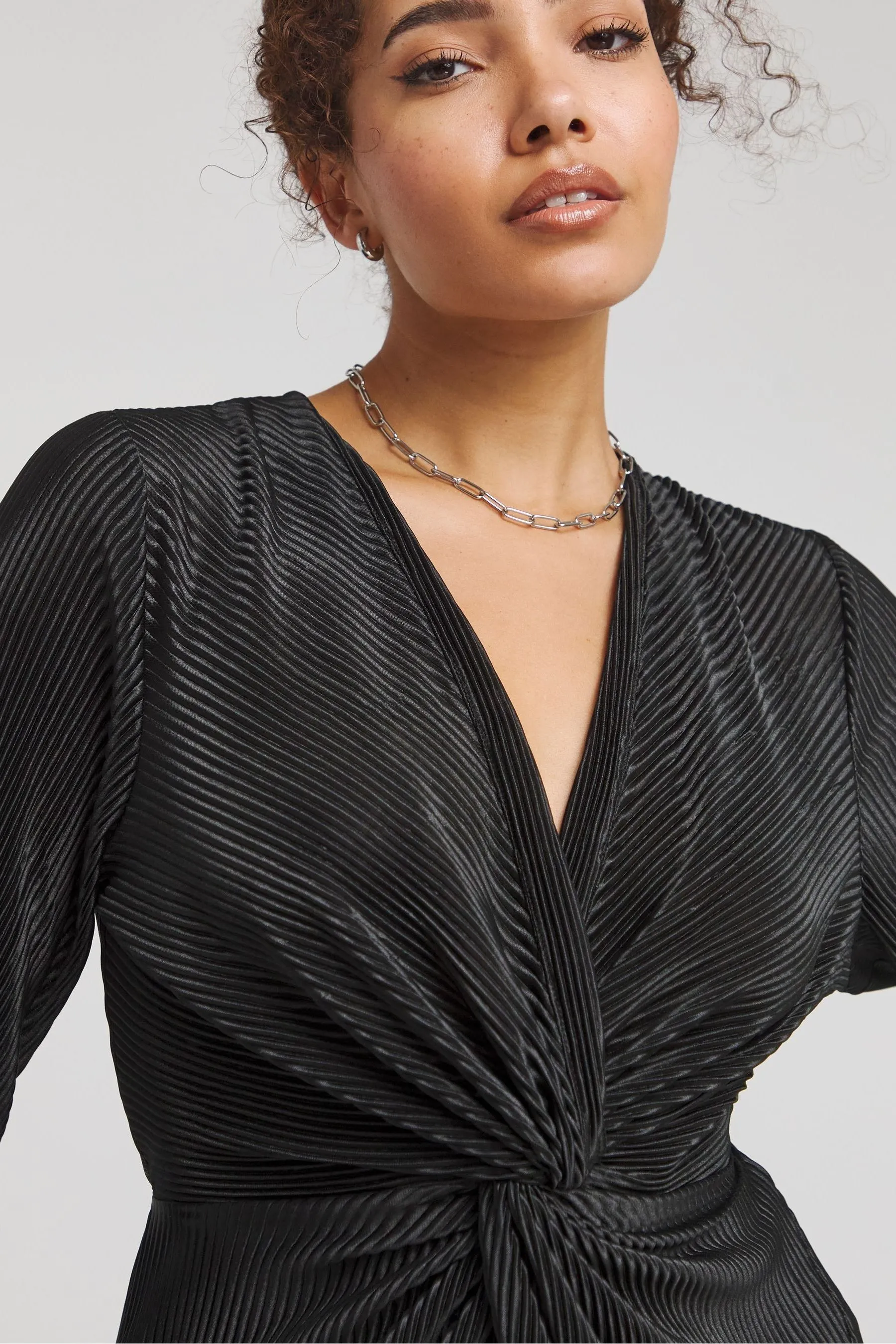 Simply Be - Abito midi a pieghe con nodo sul davanti