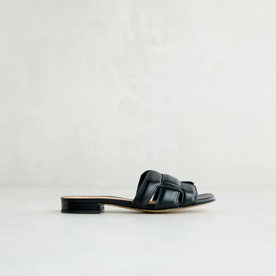 Slider Nera Imbottita