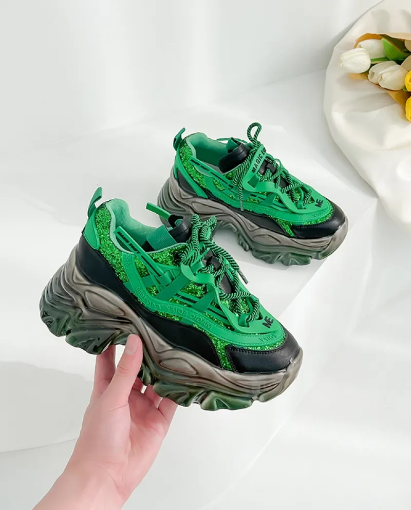 Suola spessa interna da donna con suola spessa Nuove scarpe da donna per tutti i fiammiferi Scarpe casual sportive