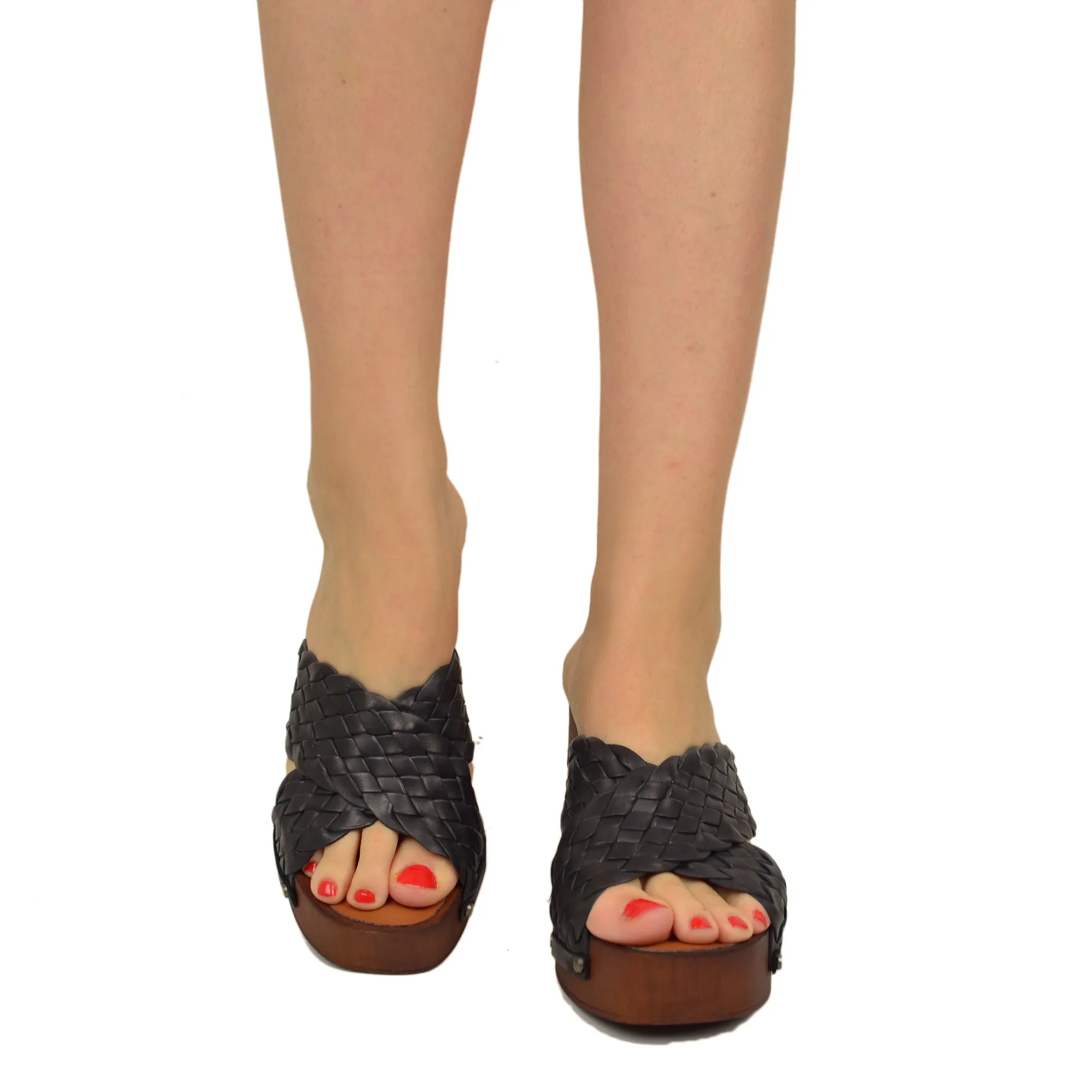 Zoccoli Donna Neri Ciabattone in Pelle Intrecciata Incrociati
